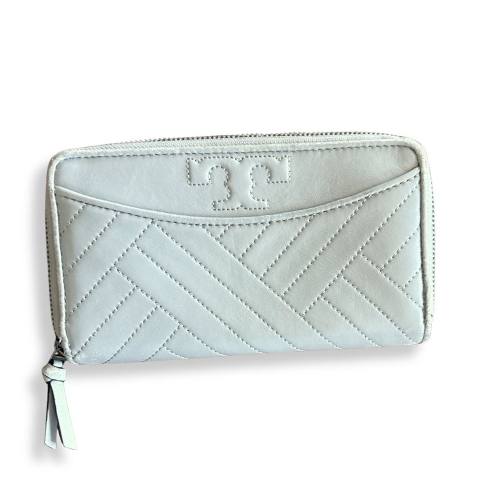 Tory Burch Quilted Zip Around Wallet